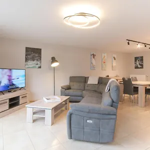 Apartment Residentie Litoraal By Interhome, Bredene